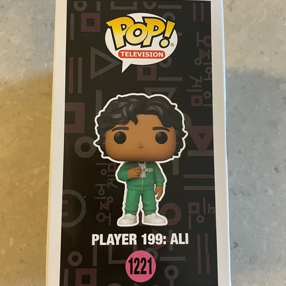 Funko POP! TV: Netflix Squid Game - Player 199: Ali - #1221 BNIB - Picture 6 of 8